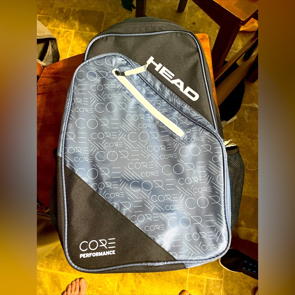 Head Backpack - image 1